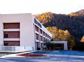 Bay Mountain Inn Cherokee Smoky Mountains，位于切罗基的酒店