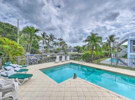 Waterfront Marco Island House with Shared Dock!，位于马可岛的Spa酒店