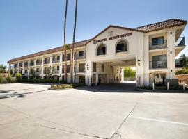Hotel Huntington，位于杜阿尔特的酒店