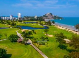 Seapine Beach Golf and Resort Hua Hin，位于华欣的酒店