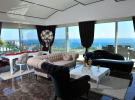 Nice Home with Shared Pools near Beach and City Center in Alanya，位于Toslak的酒店
