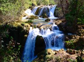 La cascade de Carcès，位于Carcès的乡村别墅