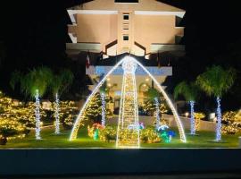 首都酒店，位于坎帕尼亚的酒店