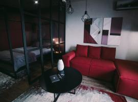 Kostjukowski brand-new apart-hotel，位于利沃夫的酒店