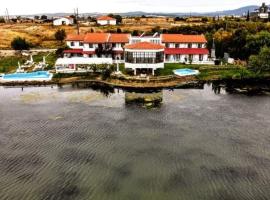 特拉萨公寓式酒店，位于Tycherón的酒店