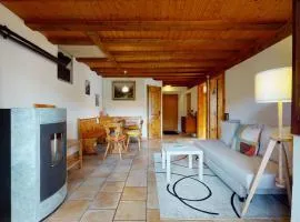 Les Hirondelles, cosy apartment with a magnificent view on the mountains