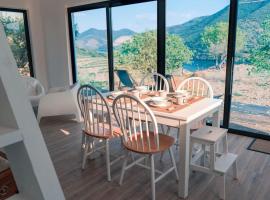 Casa do Losango - the Douro river as a border，位于Coleja的海滩酒店