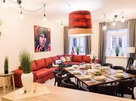 MORRISON apartment/15 guests/7bedrooms/Riga Old Town