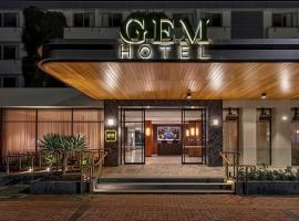 The Gem Hotel，位于格里菲斯机场 - GFF附近的酒店