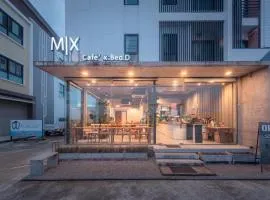 Mix cafe x Bed D