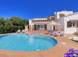 Luxury Villa in Binibeca with Jacuzzi