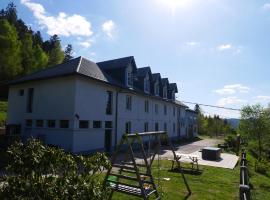 Gites les Grandes Gouttes，位于Le Syndicat的酒店