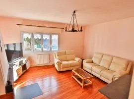 APPARTEMENT 1 à 9 personnes Hagetmau coeur de ville