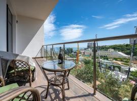 Arcadia Sky квартира возле моря，位于敖德萨的酒店