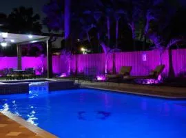 NEW LUXURY VACATION DREAM RENTAL- SLEEPS 15!