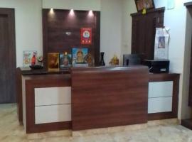 Vels Residency，位于蓬蒂切里的酒店