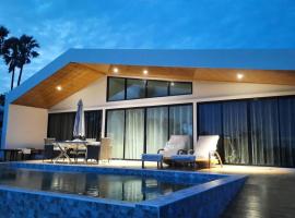 Lom Lay Beach Front Pool Villa Chaam, Huahin，位于Ban Bo Yai的酒店