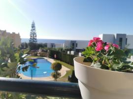 Duplex-Townhouse en Marbella - vistas al mar -sea view，位于卡博皮诺卡普比诺高尔夫附近的酒店