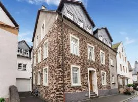 Apartment near the river in Ediger Eller