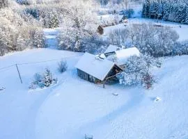WALD-LAND-HOF Schloss Rosenau
