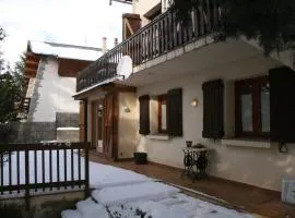 萨亚古斯阁楼公寓