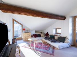 Very Nice Chalet Near The Slopes Courchevel，位于谷雪维尔的酒店