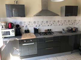 APPARTEMENT CONLEAU VANNES une Chambre WIFI，位于瓦讷的酒店