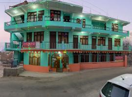 Hotel Himalaya，位于卡尔帕的酒店