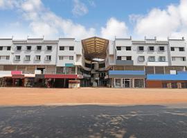 OYO 24602 City Residence，位于Mangalapādi的酒店