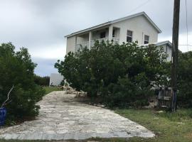 La Grande Pettite Villa