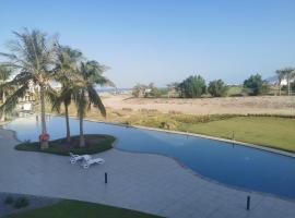 Jebel Sifah studio Apartment with Sea & Pool View，位于希法的公寓