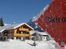 Landhaus Alpenland，位于楚格的乡间豪华旅馆