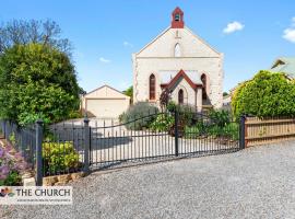 'THE CHURCH' Guest Home, Gawler Barossa Region，位于Willaston的豪华酒店