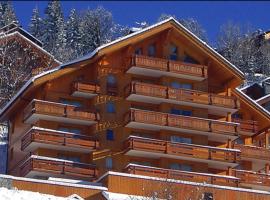 Newly renovated 7-9pers Luxury Chalet in Meribel Centre 85m2 3BR 3BA with stunning Mountain View，位于美贝尔的滑雪度假村
