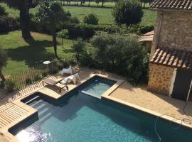 Ferme St Pierre gîte, pisc, repas, 2-3 personnes，位于沙伯伊的酒店