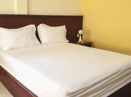 Bromo 22 Homestay Syariah near Terminal Bayuangga Probolinggo Mitra RedDoorz，位于Pilang的酒店