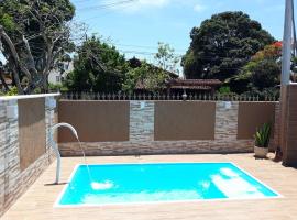 Ótima casa de praia com piscina，位于里约达欧特拉斯里约达斯奥斯特拉市游艇俱乐部附近的酒店