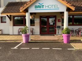 Brit Hotel Essentiel Moulins Avermes，位于阿维尔梅斯的酒店