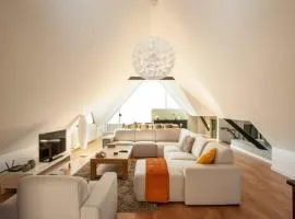 Spacious villa near IJsselmeer and forest