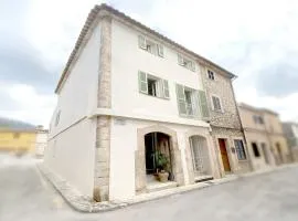 Son Melt Esporles by PriorityVillas