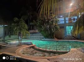 Hotel & restaurante rocas del pacifico，位于拉利伯塔德的酒店