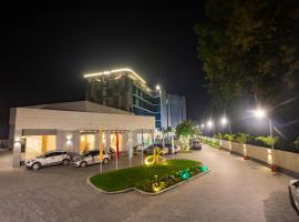 Hotel Siraichuli，位于Bharatpur Airport - BHR附近的酒店