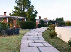 Las Villas Country House，位于Nopala的酒店