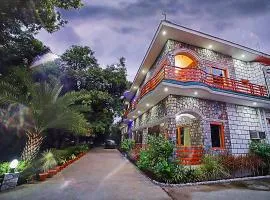 FabHotel Corbett Green View Garden and Stay