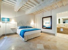 Palazzo Pio III - Residenza d'epoca，位于萨尔泰阿诺的带热水浴缸的酒店