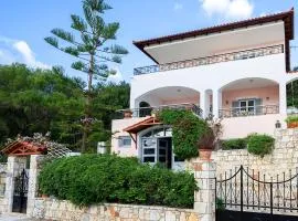 Kefalonia Original Villas - Villa Alexander Beachfront