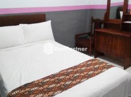 Ranaka Hotel near RSUD Ruteng RedPartner，位于鲁滕的酒店