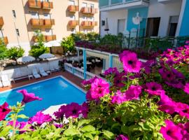Hotel Villa dei Fiori - sul mare con piscina，位于里米尼维塞尔贝拉的酒店