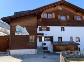 Casa Steilalva - grosszügiges Chalet für erholsamen Familienurlaub，位于Surrein的酒店