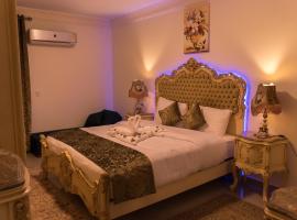 Gleem Luxury Apartments，位于亚历山大Abū al Maţāmīr附近的酒店